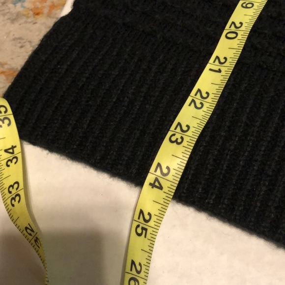 BLACK V NECK LUMIERE LONG SLEEVE SWEATER - Large Cozy! NWOT - Picture 12 of 15